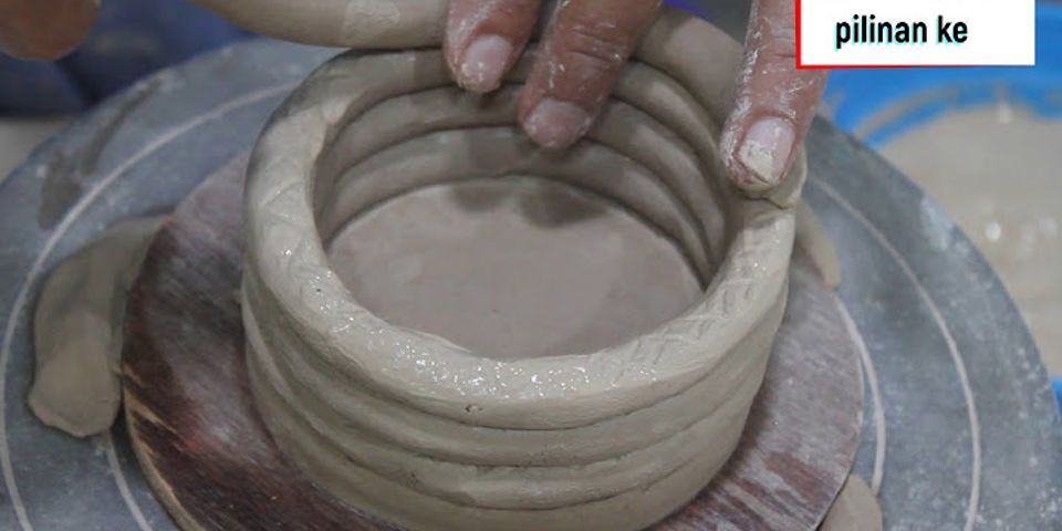 Apakah teknik pilin termasuk teknik dalam pembuatan kerajinan keramik?