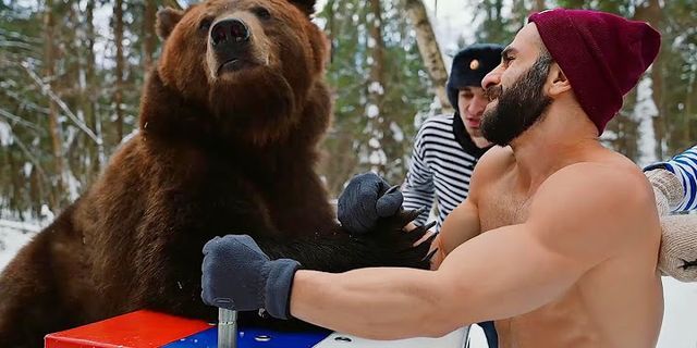 bear wrestler là gì - Nghĩa của từ bear wrestler